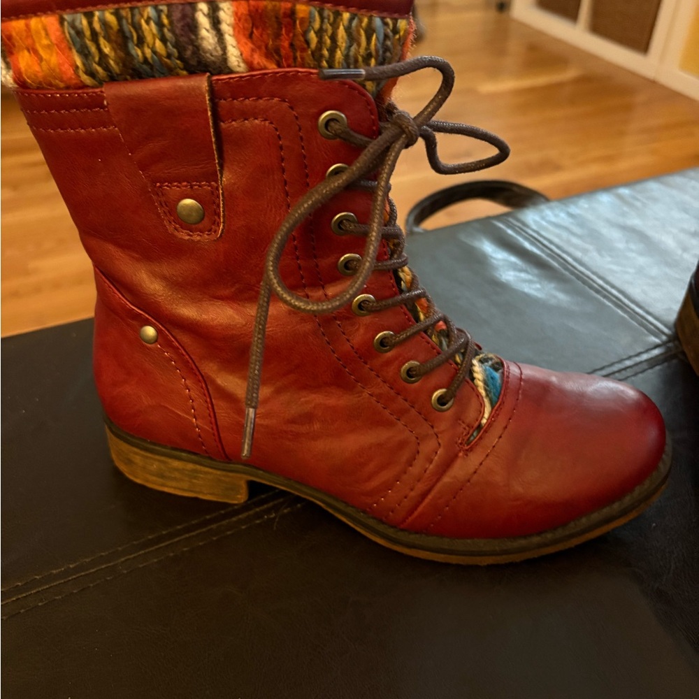 Stylish Reddish Leather Heeled Boots